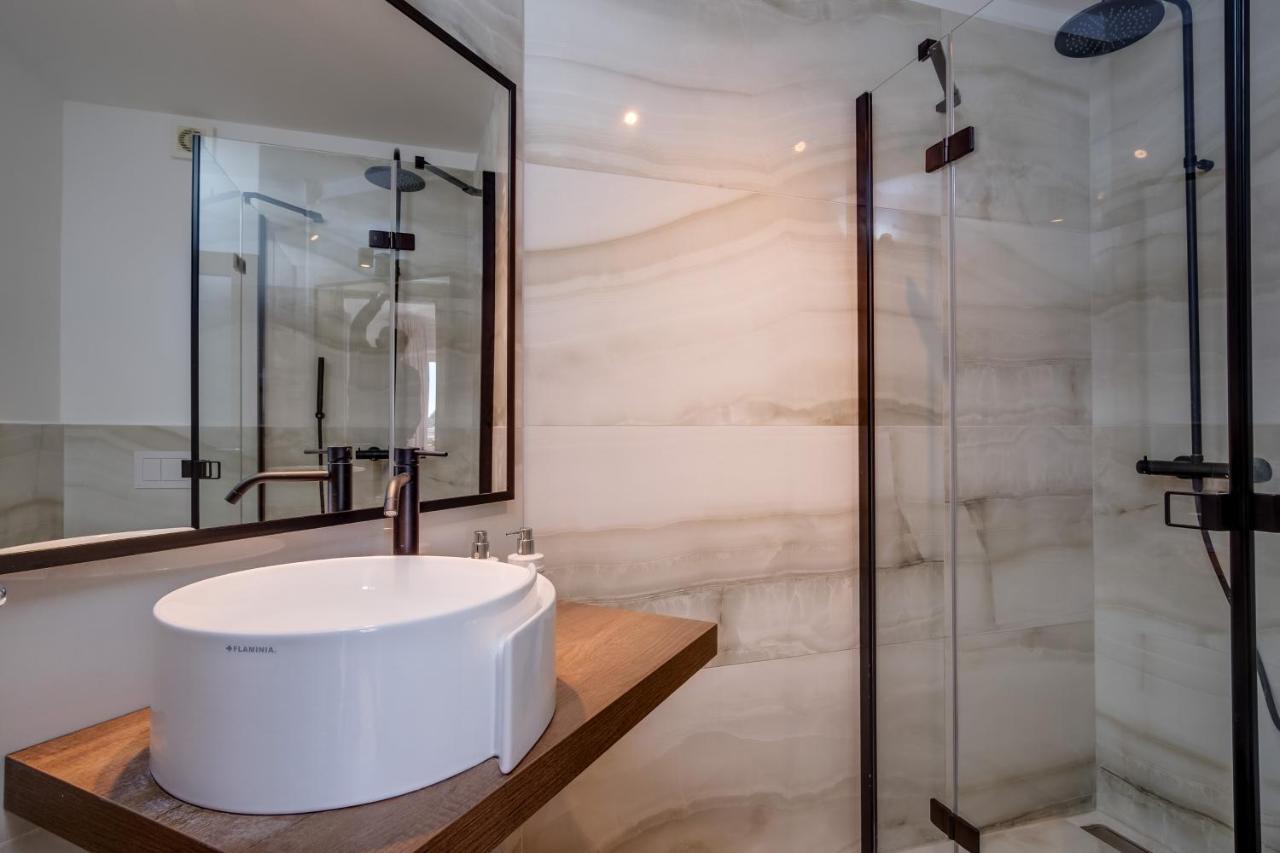 Lucica 360 Sea View Suite Нерезине Экстерьер фото