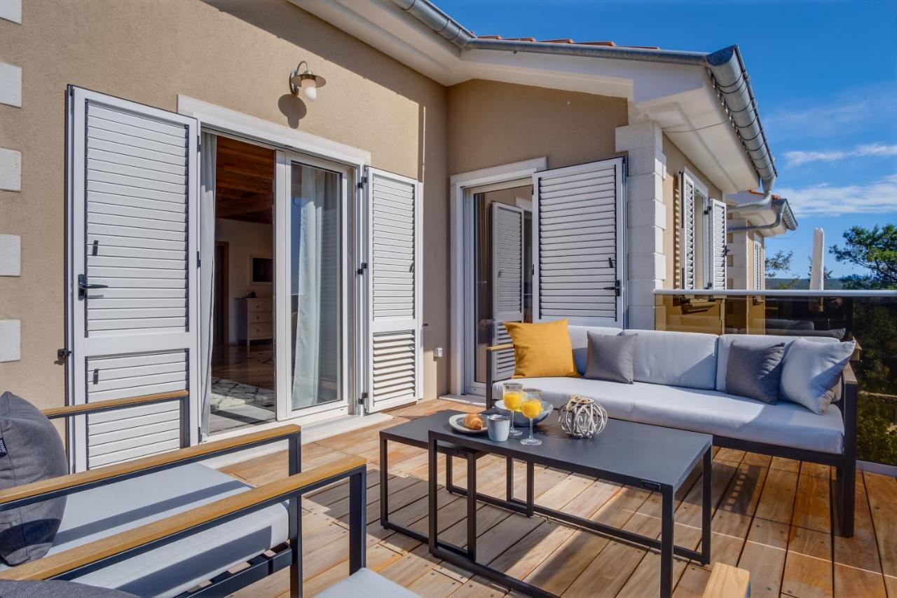 Lucica 360 Sea View Suite Нерезине Экстерьер фото