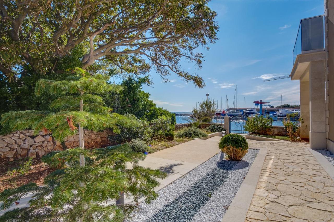 Lucica 360 Sea View Suite Нерезине Экстерьер фото