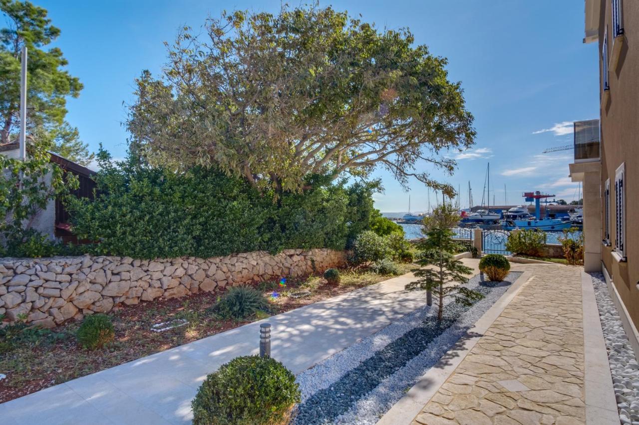 Lucica 360 Sea View Suite Нерезине Экстерьер фото